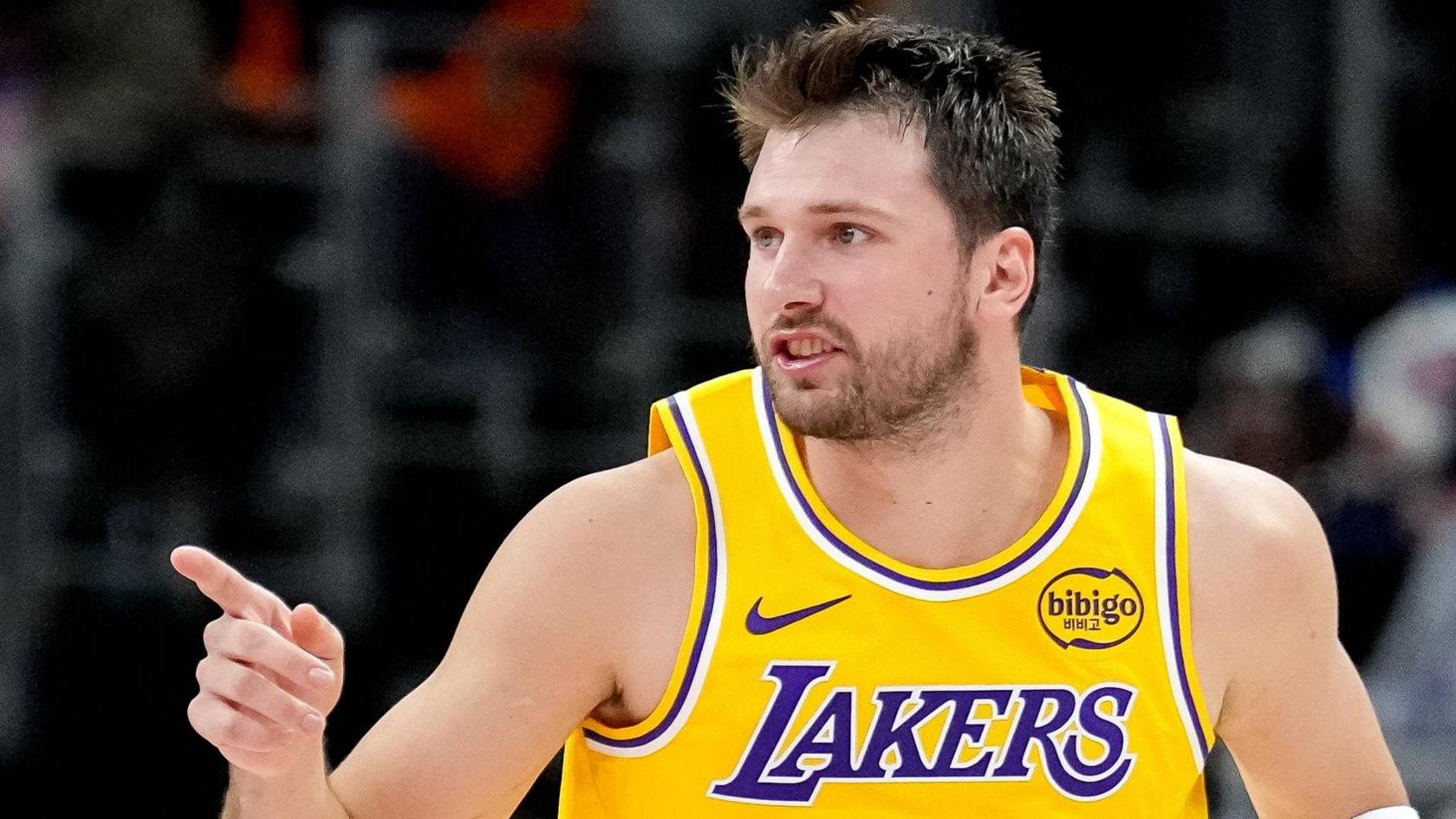 洛杉矶湖人队:NBA球队以创纪录的125亿美元出售给乔什·库什纳和鲍勃·艾格